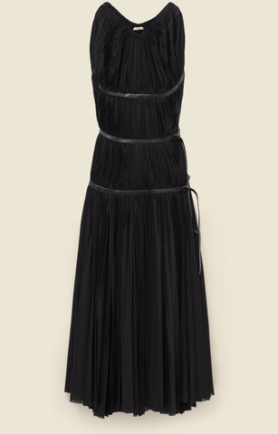 Belted dress in pleated silk