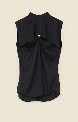 Sleeveless top in fine stretch silk