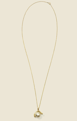 Glass pearl necklace in gold brass